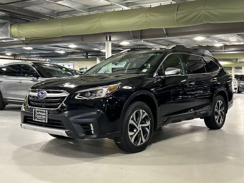 Certified 2022 Subaru Outback Touring AWD/4WD image 5