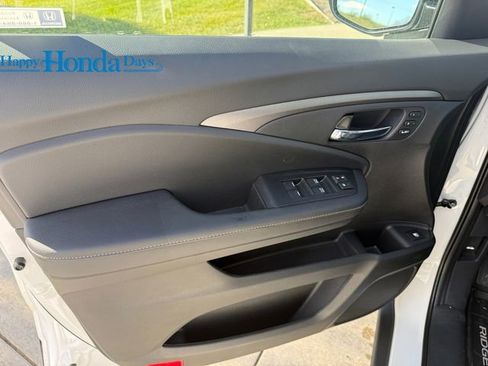 New 2026 Honda Ridgeline RTL image 21