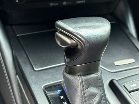 Used 2022 Lexus ES 300h ES 300h image 15