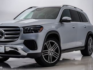 Used 2025 Mercedes-Benz GLS 450 4MATIC video 2
