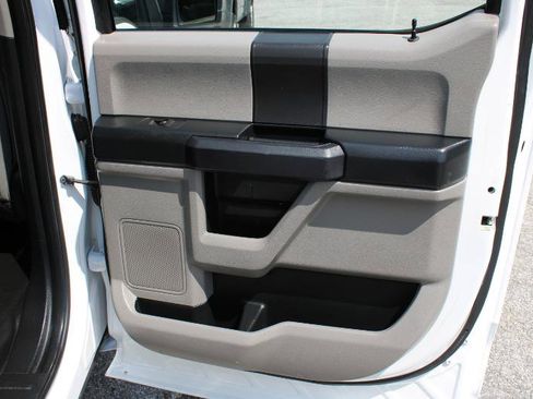 Used 2017 Ford F150 XL w/ Equipment Group 101A Mid image 17