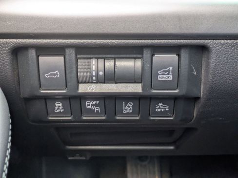 Used 2019 Subaru Outback 2.5i Limited image 17