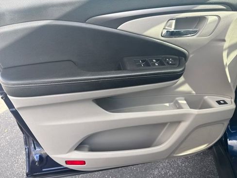 Used 2019 Honda Ridgeline RTL image 9