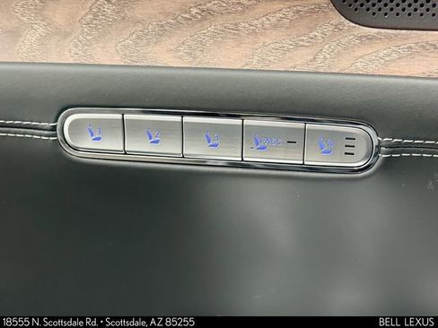 Used 2023 Genesis G90 3.5T AWD/4WD image 18