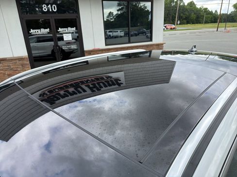 Used 2022 Lincoln Corsair FWD w/ Premium Package image 12