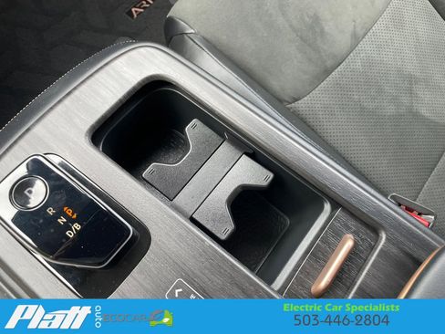 Used 2023 Nissan Ariya FWD image 30