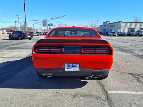 Used 2022 Dodge Challenger GT w/ Blacktop Package image 6