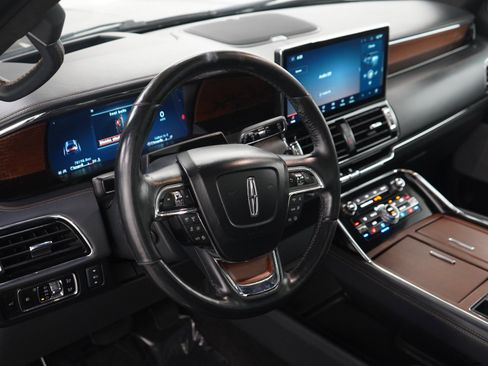 Used 2024 Lincoln Navigator L Black Label AWD/4WD image 25