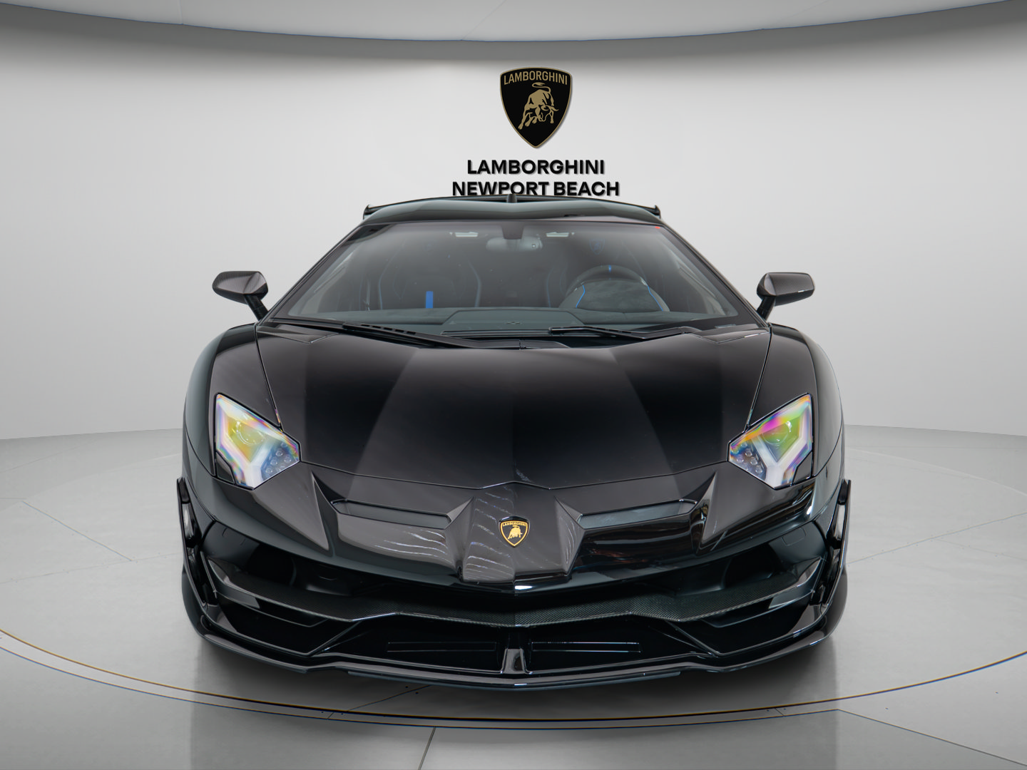 Used 2020 Lamborghini Aventador SVJ AWD/4WD image 2