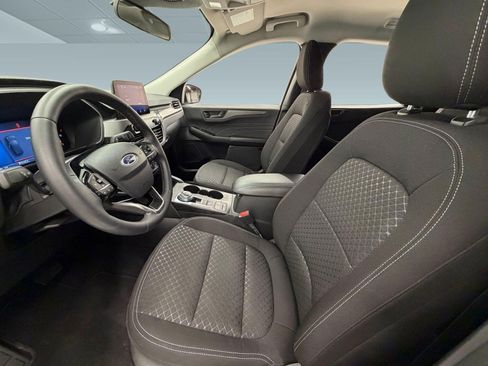 Certified 2023 Ford Escape Active AWD/4WD image 4