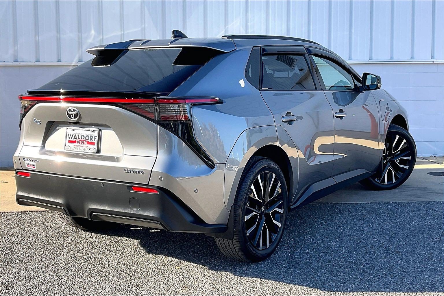 Used 2026 Toyota bZ AWD/4WD image 17