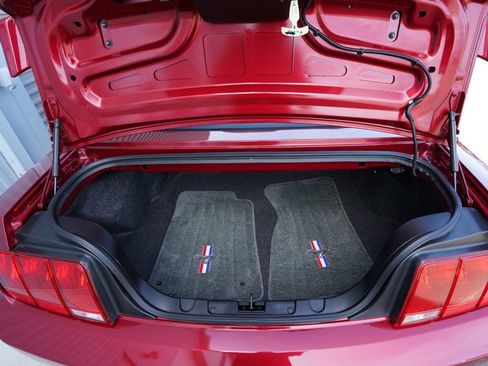 Used 2006 Ford Mustang GT Premium RWD image 26