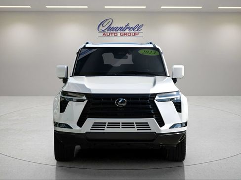 Used 2024 Lexus GX 550 w/ Accessory Package (Z1) AWD/4WD image 9