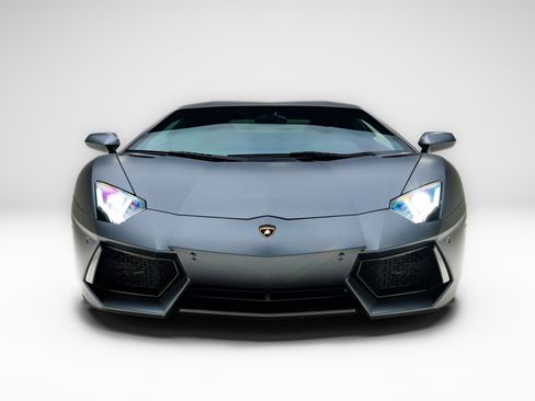 Used 2015 Lamborghini Aventador LP 700-4 AWD/4WD image 3