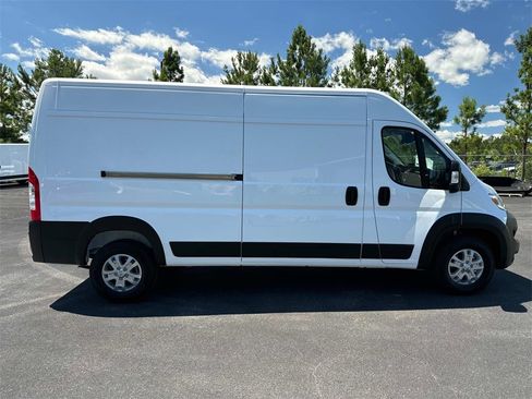 New 2024 RAM ProMaster 2500 w/ Quick Order Package 22H SLT+ image 2