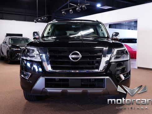 Used 2021 Nissan Armada Platinum w/ Captain's Chairs Package image 2