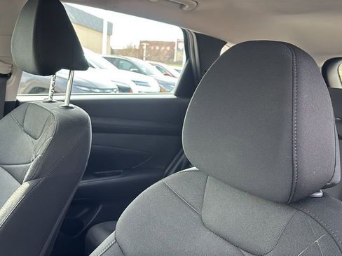 Used 2025 Hyundai Tucson SE image 25