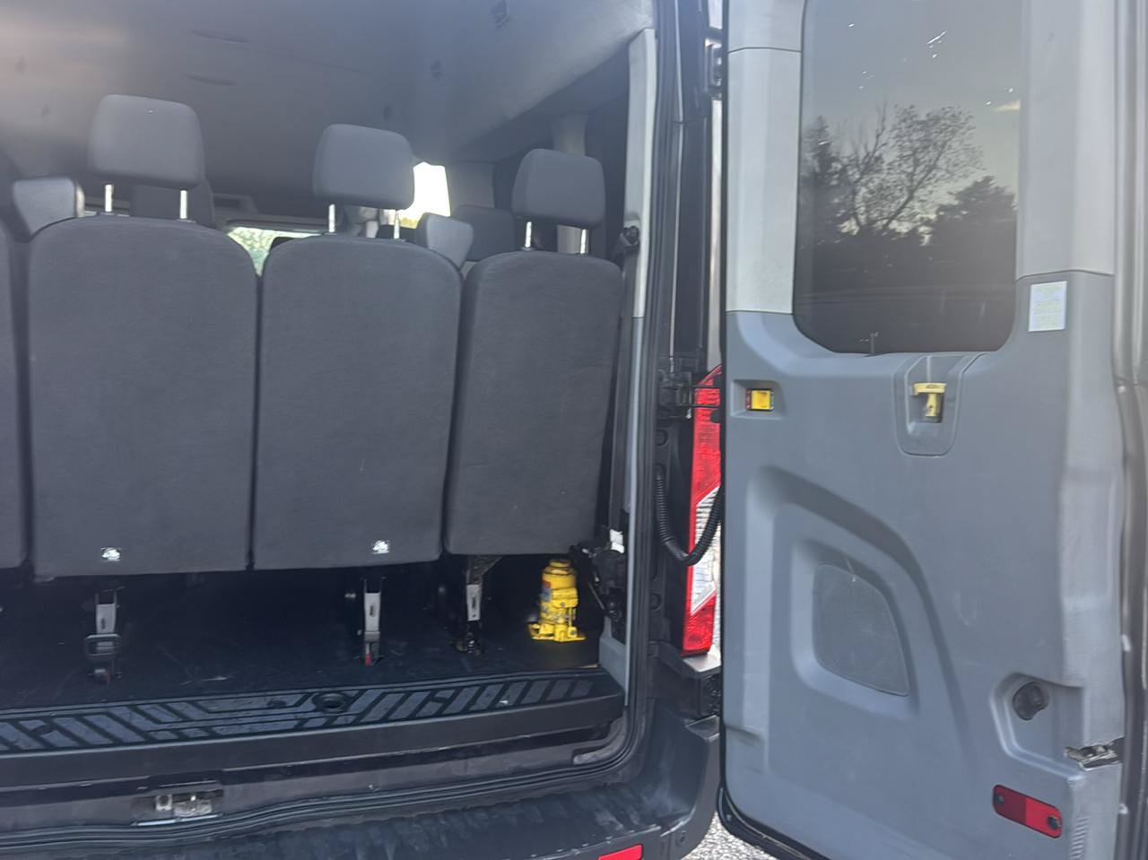 Used 2017 Ford Transit 350 XLT RWD image 23