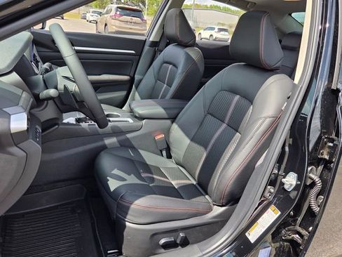 New 2026 Nissan Altima 2.5 SR FWD image 9