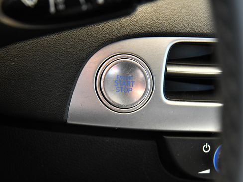 Used 2024 Hyundai Palisade SEL FWD image 30