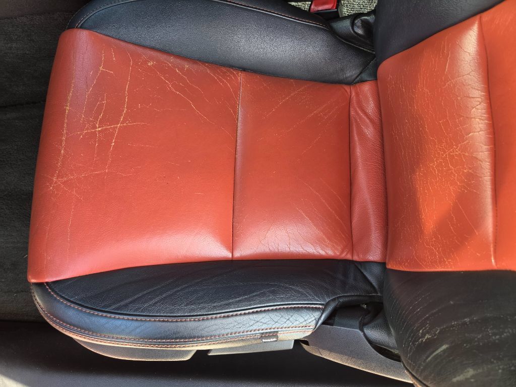 Used 2013 Chevrolet Camaro LS RWD image 17