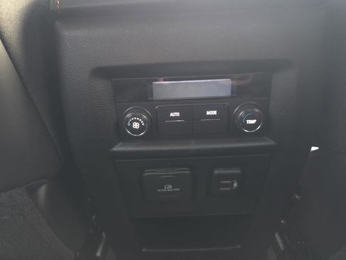 Used 2023 Chevrolet Traverse RS w/ LPO, Floor Liner Package image 52