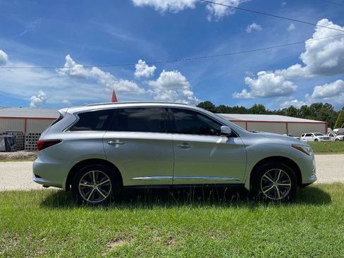 Used 2018 INFINITI QX60 FWD w/ Premium Plus Package image 6