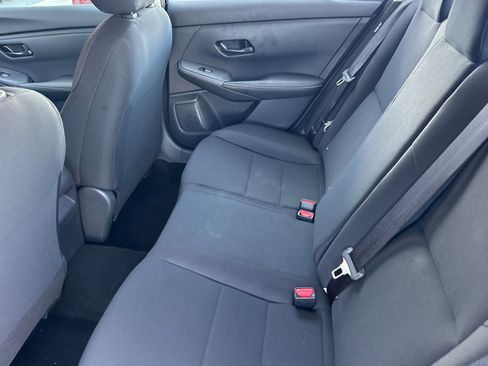 Used 2025 Nissan Sentra S image 9