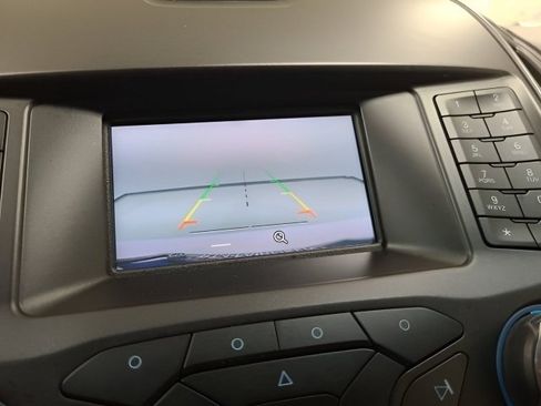 Used 2015 Ford Edge SE FWD image 29
