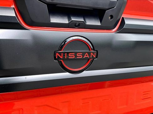 Used 2025 Nissan Frontier Pro-X w/ Pro Convenience Package RWD image 10