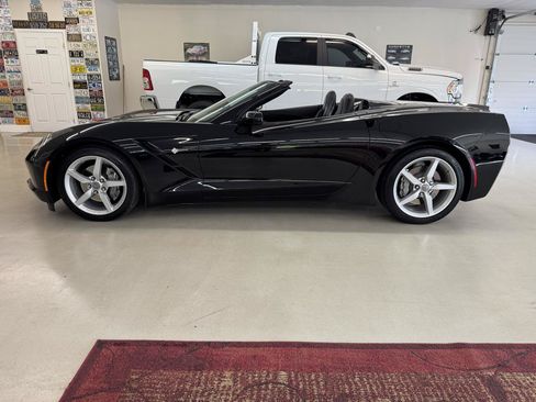 Used 2014 Chevrolet Corvette Stingray Convertible w/ Battery Protection Package RWD image 35