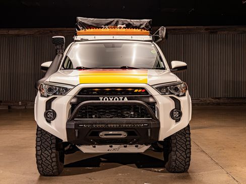 Used 2019 Toyota 4Runner SR5 image 2