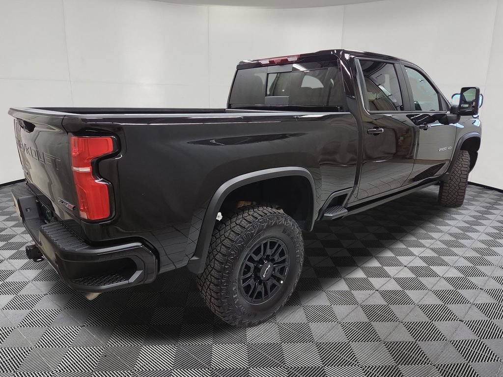 Used 2026 Chevrolet Silverado 2500 ZR2 AWD/4WD image 4