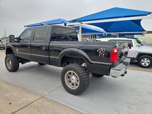 Used 2013 Ford F250 XLT AWD/4WD image 2