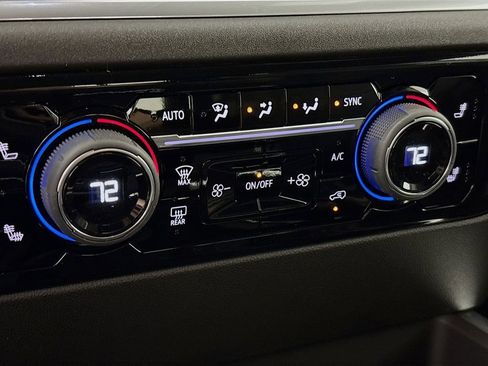 Used 2025 Chevrolet Silverado 1500 LT w/ All Star Edition Plus image 19