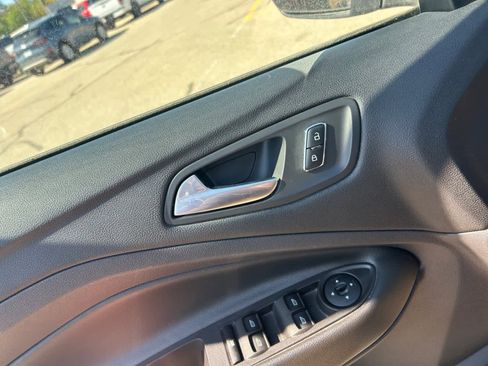 Used 2014 Ford Escape SE FWD image 10