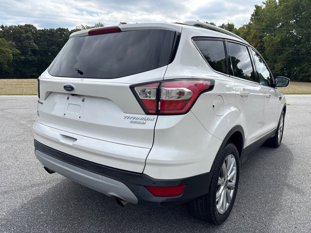 Used 2017 Ford Escape Titanium FWD image 5