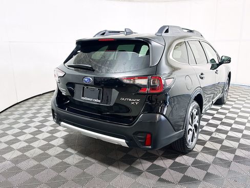 Used 2022 Subaru Outback Limited XT AWD/4WD image 3
