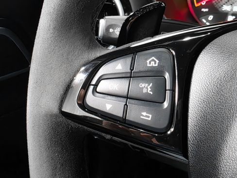 Used 2018 Mercedes-Benz AMG GT C image 28