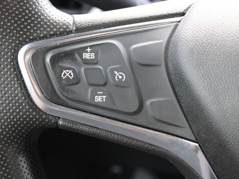 Used 2019 Chevrolet Equinox LT FWD image 25