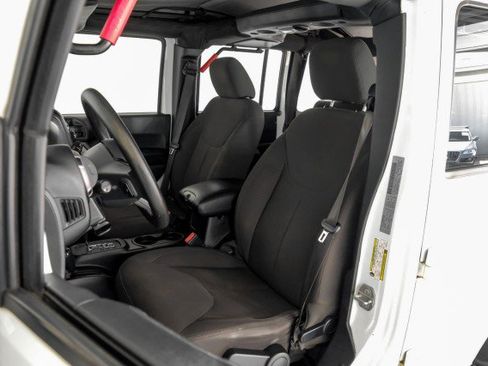 Used 2017 Jeep Wrangler Unlimited Sport AWD/4WD image 29