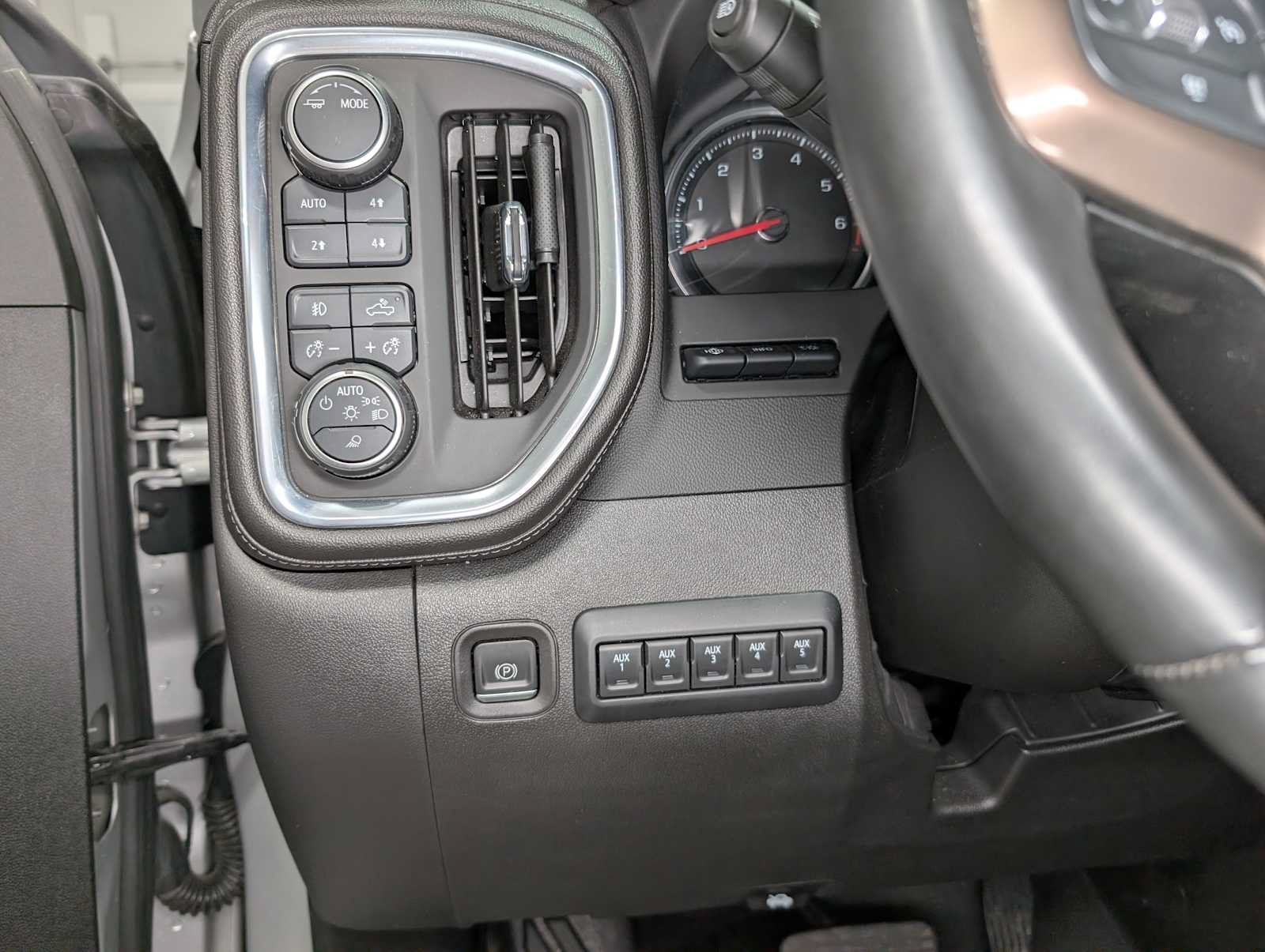 Used 2023 Chevrolet Silverado 3500 High Country w/ Z71 Off-Road Package AWD/4WD image 39