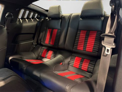 Used 2011 Ford Mustang Shelby GT500 w/ SVT Performance Pkg RWD image 32