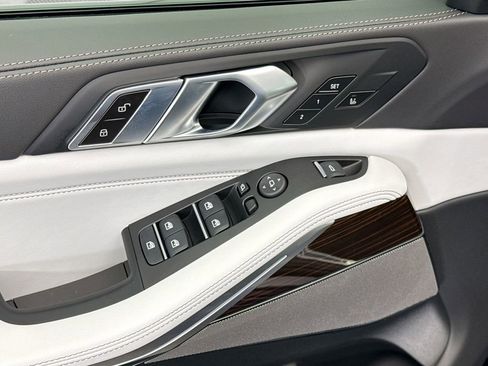 New 2026 BMW X5 xDrive40i w/ M Sport Package image 22