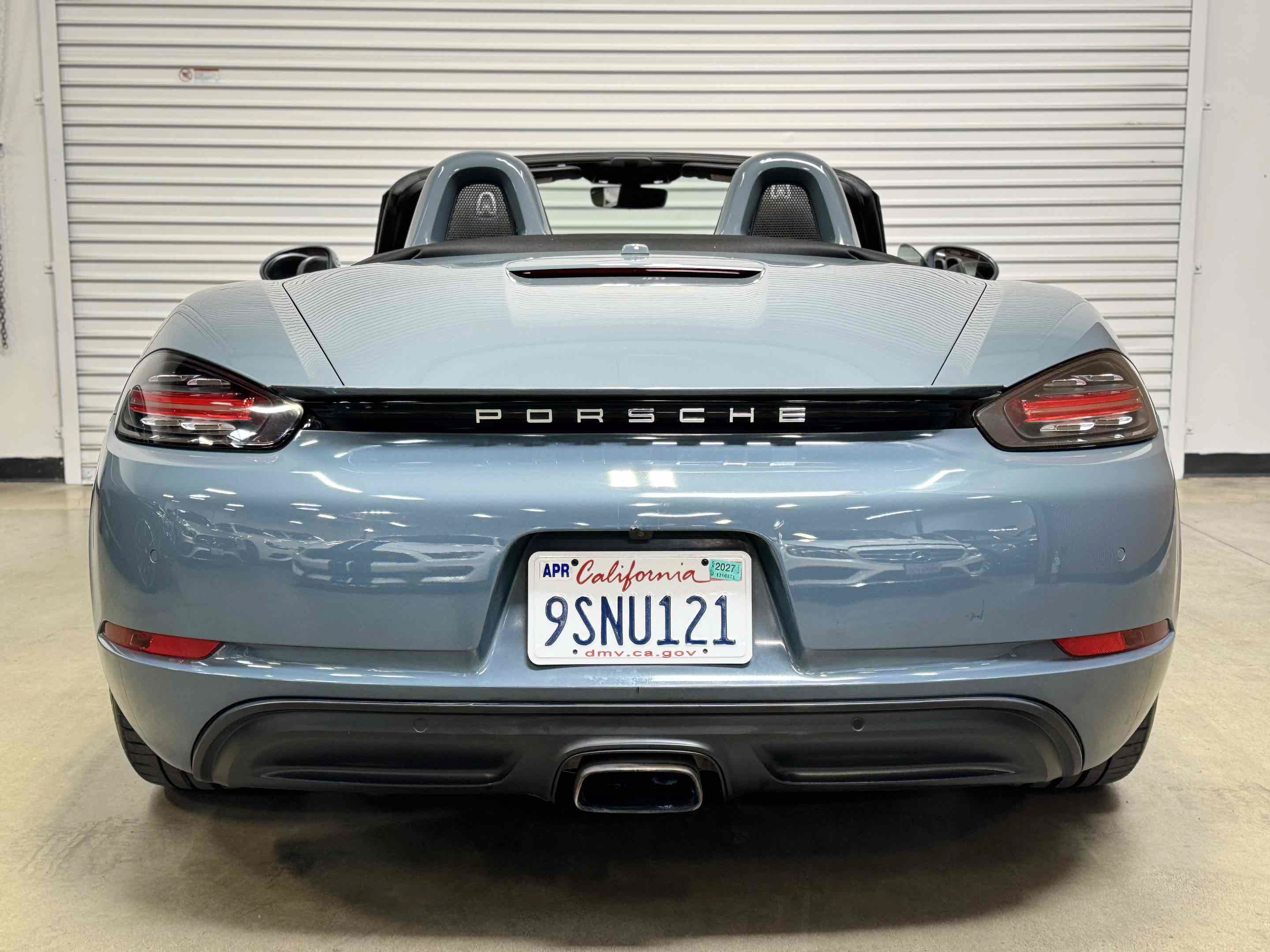 Used 2017 Porsche 718 Boxster RWD image 98