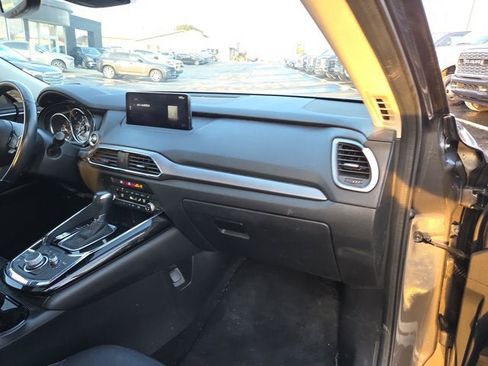 Used 2023 MAZDA CX-9 Touring image 16
