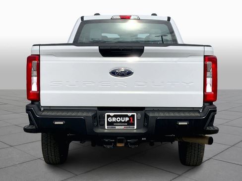 Certified 2023 Ford F250 XL w/ Snow Plow Prep Package image 4