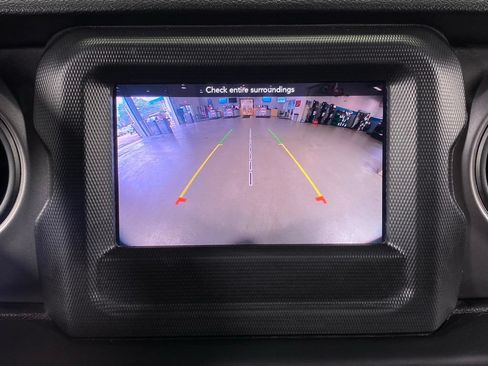Used 2021 Jeep Wrangler Unlimited Sport AWD/4WD image 20