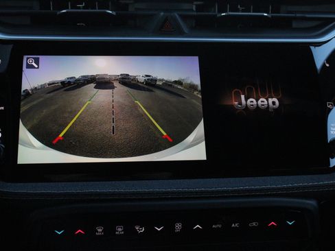 New 2026 Jeep Cherokee Laredo image 19