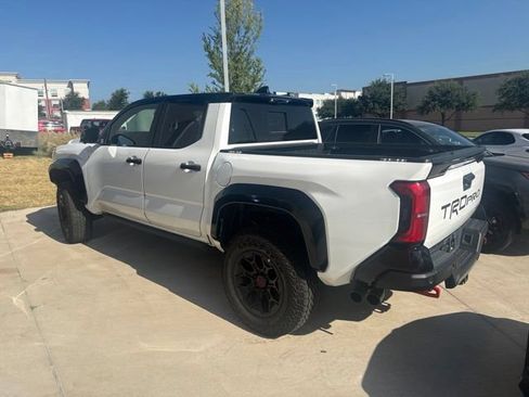 Used 2024 Toyota Tacoma TRD Pro AWD/4WD image 4